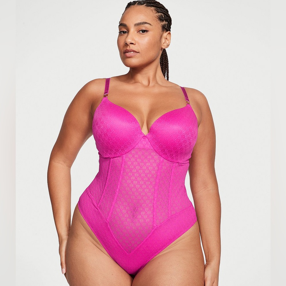 Victoria Secret  VERY SEXY
Icon by Victoria's Secret Push-Up Teddy - Picture 3 of 5
